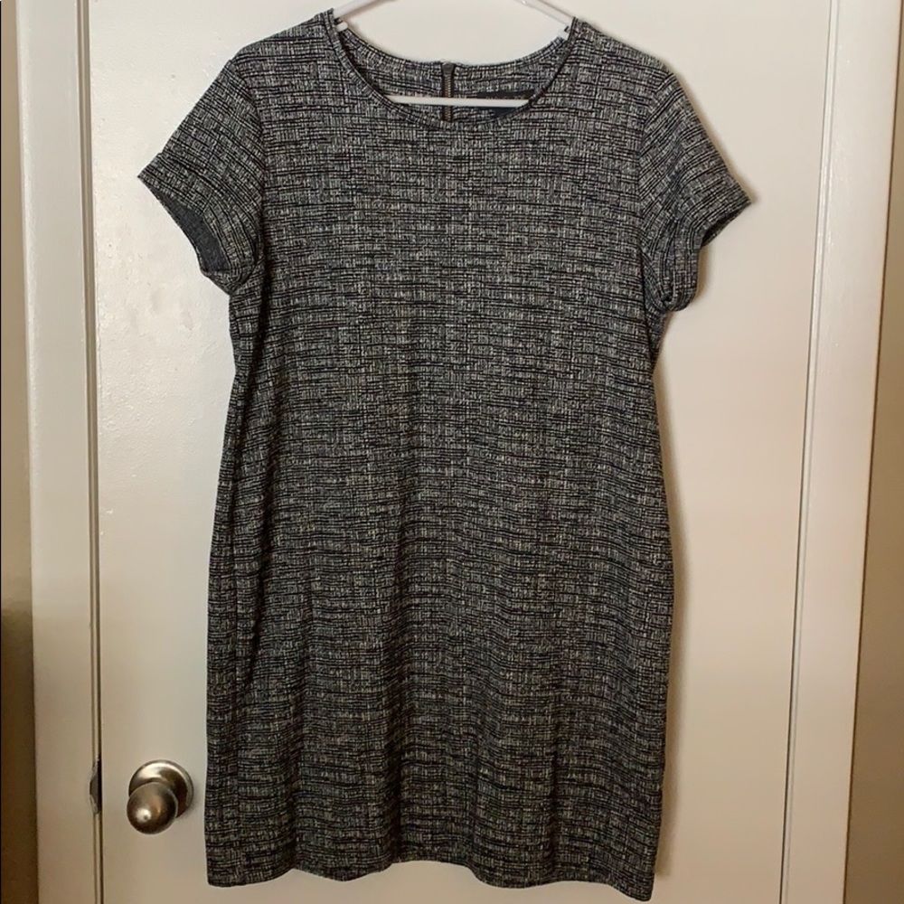 Black and White Printed Shift Dress